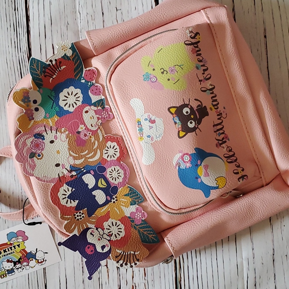 🆕️ CUTE SANRIO HELLO KITTY AND FRIENDS PINK FLORAL BACKPACK 💕